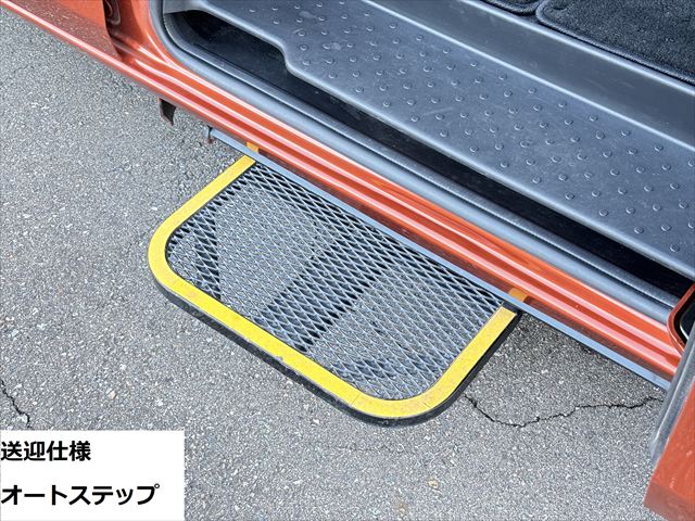 セレナ X 送迎車仕様 4WD