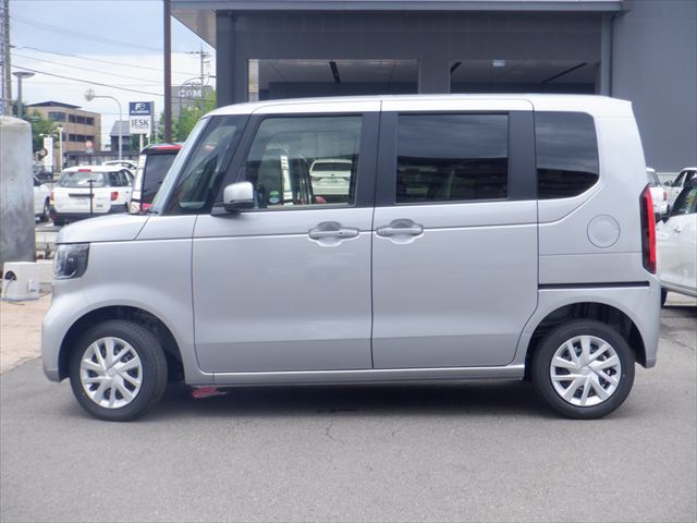 Ｎ－ＢＯＸ スロープ 4WD