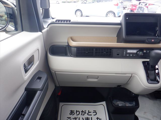 Ｎ－ＢＯＸ スロープ 4WD