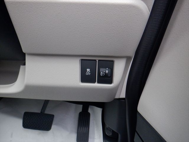 Ｎ－ＢＯＸ スロープ 4WD