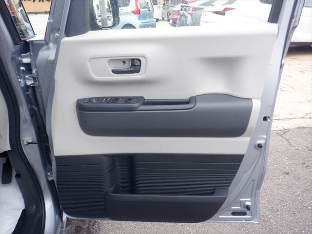 Ｎ－ＢＯＸ スロープ 4WD