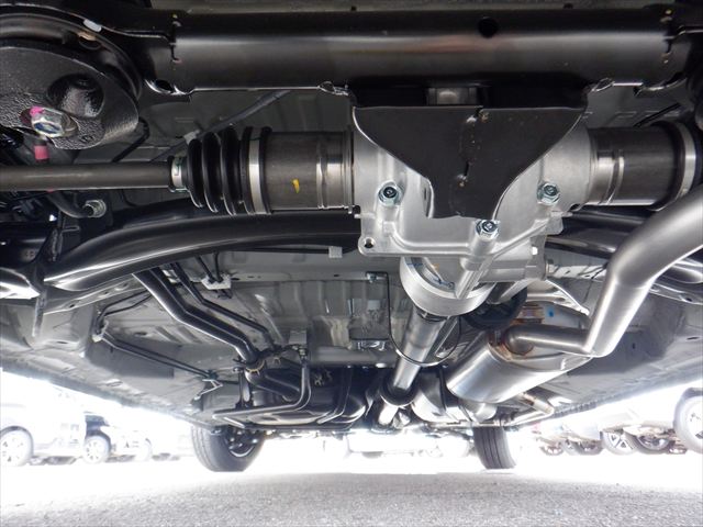 Ｎ－ＢＯＸ スロープ 4WD