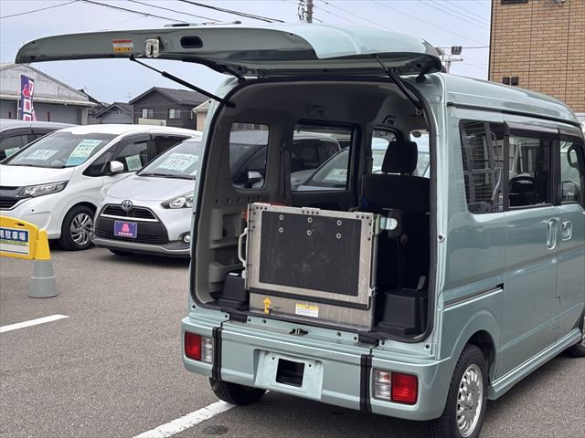 ＮＶ１００クリッパーリオ スロープ　４ＷＤ