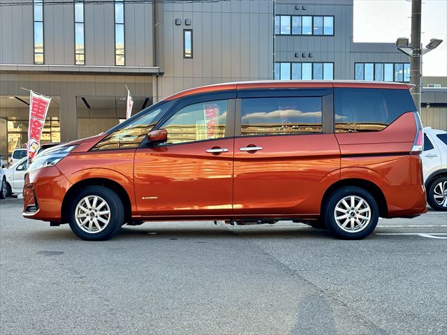 セレナ X 送迎車仕様 4WD