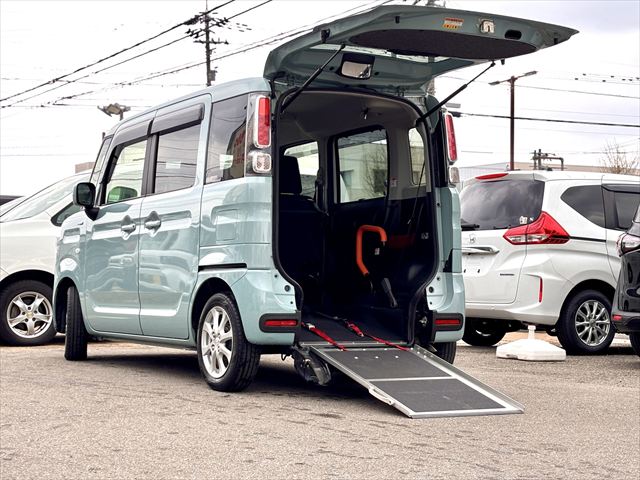 スペーシア HYBRIDX 車いす移動車