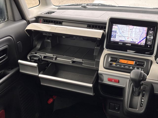 スペーシア HYBRIDX 車いす移動車