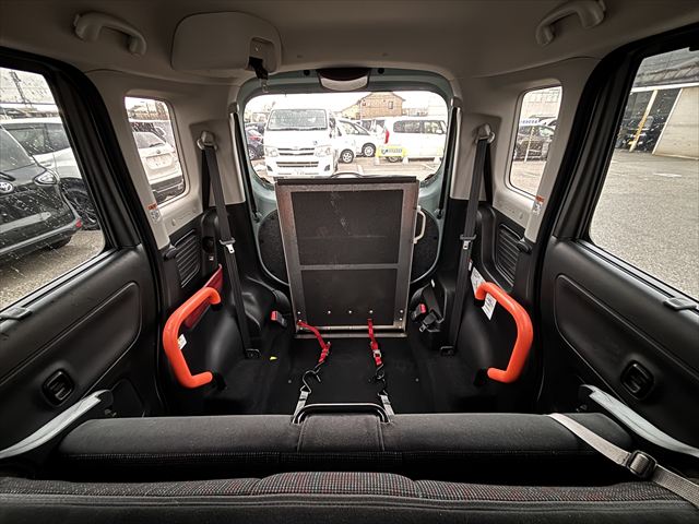 スペーシア HYBRIDX 車いす移動車