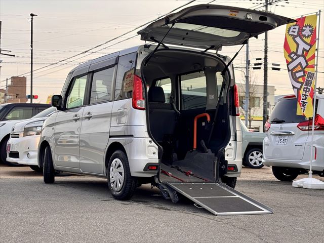 スペーシア 車いす移動車 E