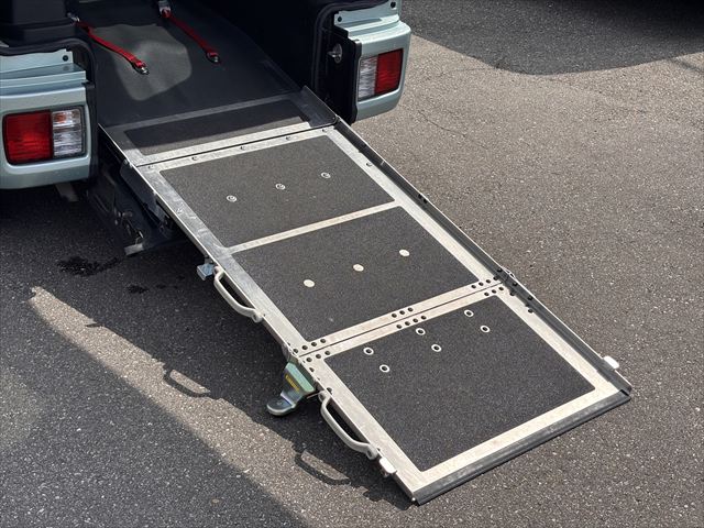 ＮＶ１００クリッパーリオ E チェアキャブ　スロープ　４ＷＤ