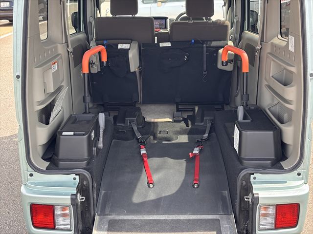ＮＶ１００クリッパーリオ E チェアキャブ　スロープ　４ＷＤ