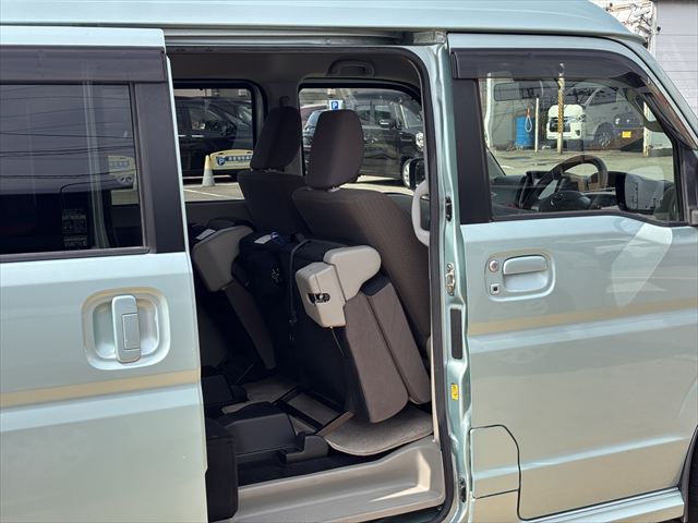 ＮＶ１００クリッパーリオ E チェアキャブ　スロープ　４ＷＤ