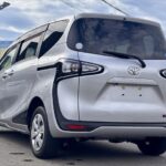 トヨタシエンタ G 助手席回転チルトシート 4WD