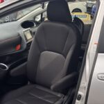 トヨタシエンタ G 助手席回転チルトシート 4WD