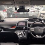 トヨタシエンタ G 助手席回転チルトシート 4WD