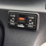 トヨタシエンタ G 助手席回転チルトシート 4WD