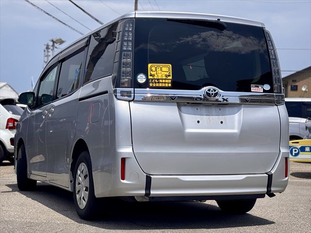 トヨタヴォクシー  ウェルキャブ スロープ ４ＷＤ　