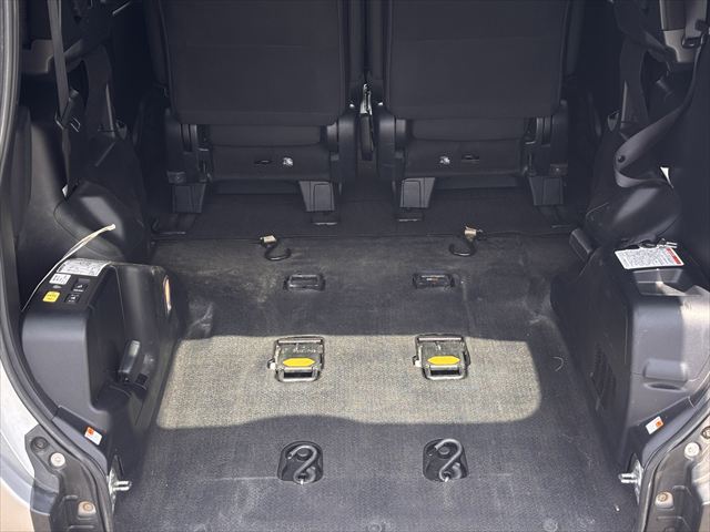 トヨタヴォクシー  ウェルキャブ スロープ ４ＷＤ　