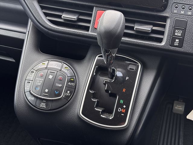 トヨタヴォクシー  ウェルキャブ スロープ ４ＷＤ　