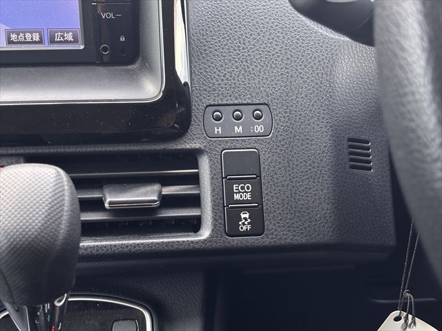 トヨタヴォクシー  ウェルキャブ スロープ ４ＷＤ　