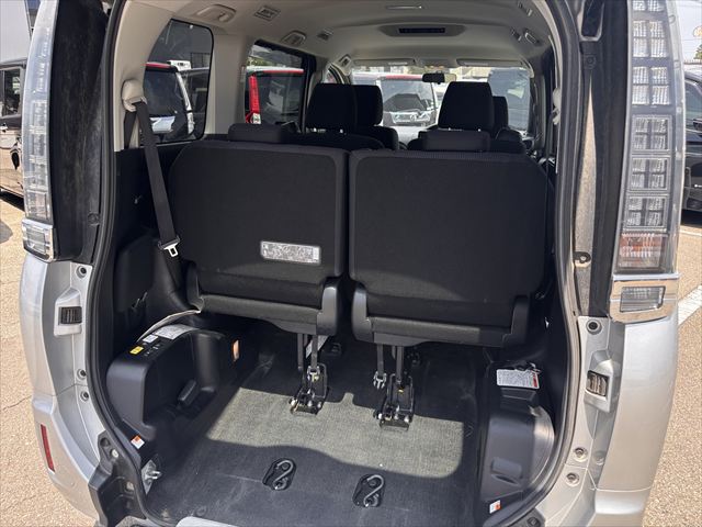 トヨタヴォクシー  ウェルキャブ スロープ ４ＷＤ　
