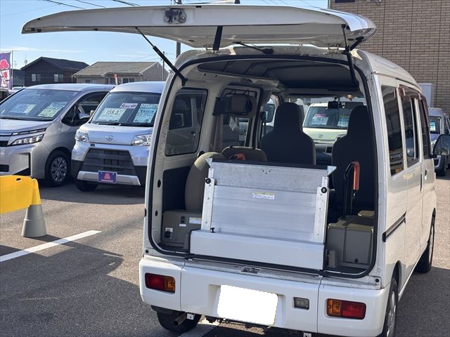 ダイハツ ハイゼットカーゴ スローパー 4WD