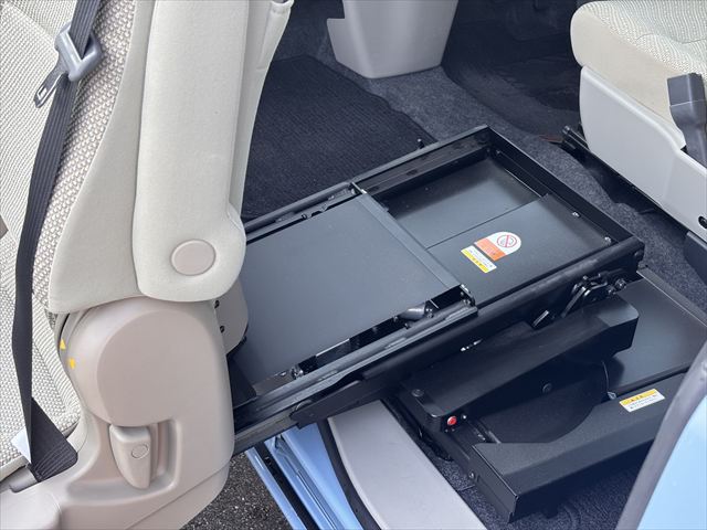 タント Ｘ SAⅡ 助手席リフトアップシート 4WD