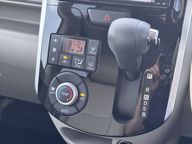 タント Ｘ SAⅡ 助手席リフトアップシート 4WD