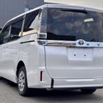 ヴォクシー X スロープ タイプ1 4WD 車いす2人