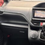 ヴォクシー X スロープ タイプ1 4WD 車いす2人