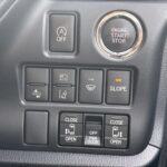 ヴォクシー X スロープ タイプ1 4WD 車いす2人