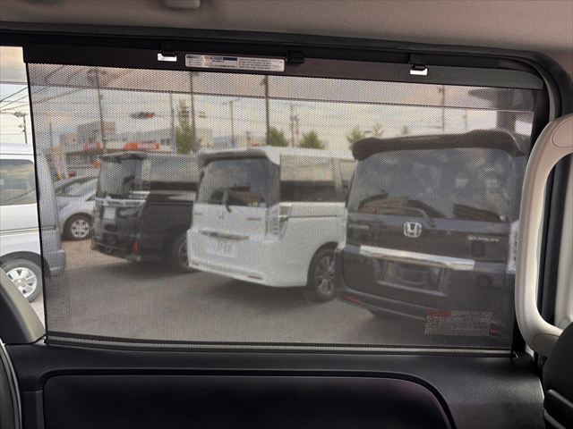 ヴォクシー X スロープ タイプ1 4WD 車いす2人