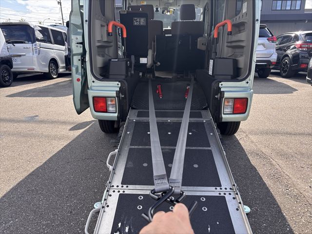エブリイワゴン スロープ オートステップ 4WD