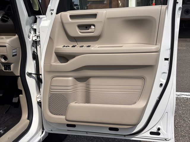N-BOX G スロープ ホンダセンシング 4WD