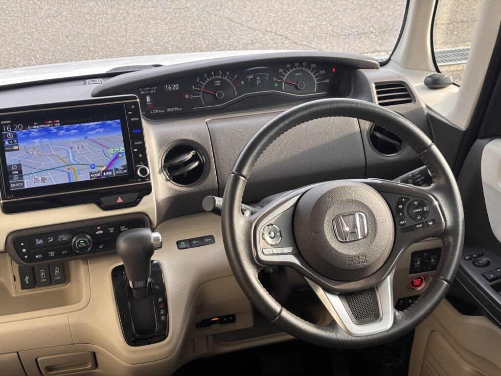 NBOX Gスロープ Lターボホンダセンシング 4WD