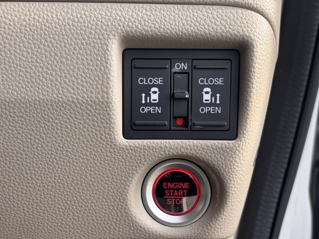 NBOX Gスロープ Lターボホンダセンシング 4WD