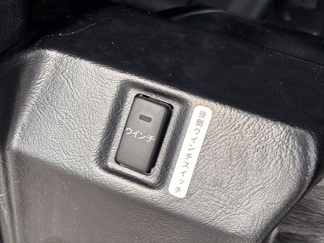 ノア X Lセレクション タイプ1 車いす2名仕様 4WD