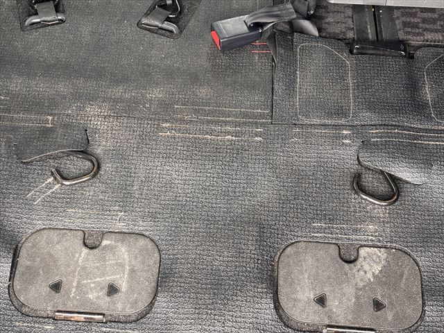 ノア X Lセレクション タイプ1 車いす2名仕様 4WD