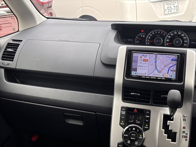 ノア X Lセレクション タイプ1 車いす2名仕様 4WD