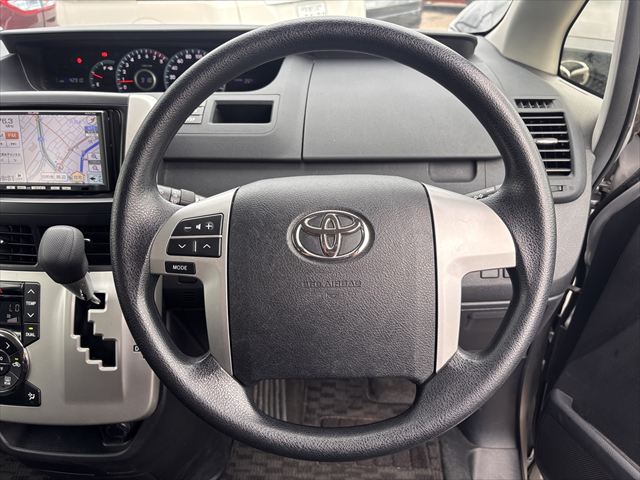 ノア X Lセレクション タイプ1 車いす2名仕様 4WD