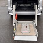 セレナ 4WD チェアキャブリフター Vセレクション