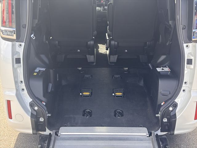 ノア X ウェルキャブ タイプ2 4WD