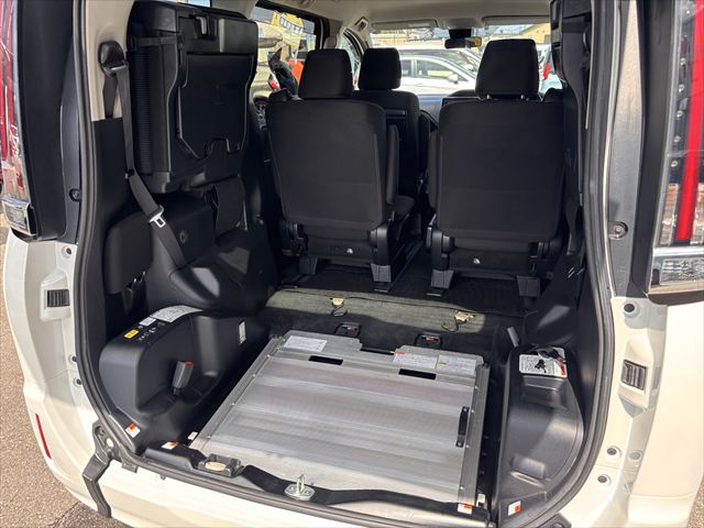 ノア X ウェルキャブ タイプ2 4WD