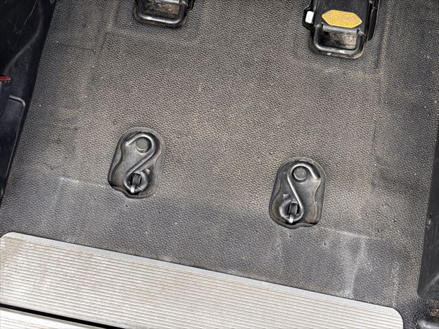 ノア X タイプ1 車いす2人 4WD