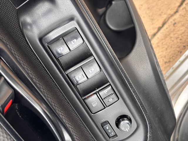 ノア X タイプ1 車いす2人 4WD