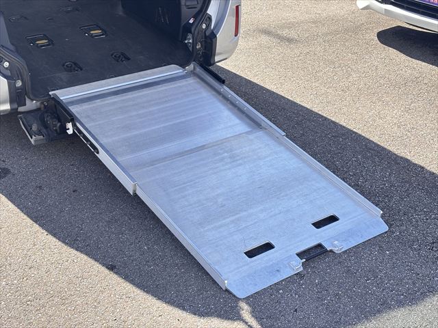 ★準備中★ノア X タイプ1 車いす2人 4WD