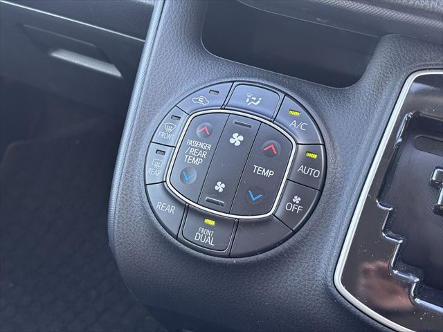 ★準備中★ノア X タイプ1 車いす2人 4WD