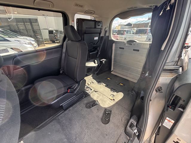 ★準備中★ノア X タイプ1 車いす2人 4WD