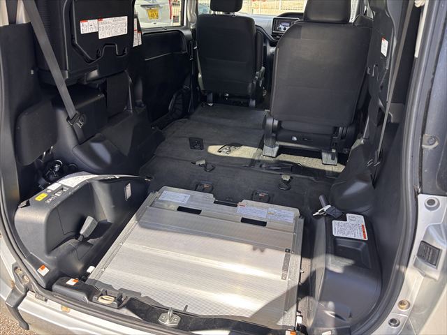 ★準備中★ノア X タイプ1 車いす2人 4WD