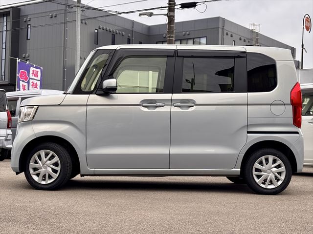 NBOX Gスロープ Lターボ 4WD