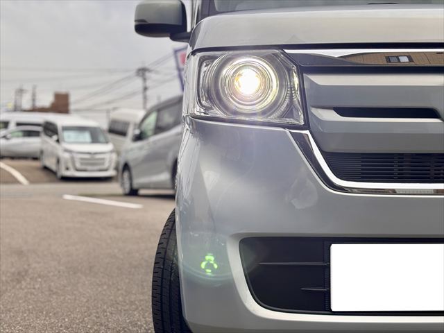 NBOX Gスロープ Lターボ 4WD